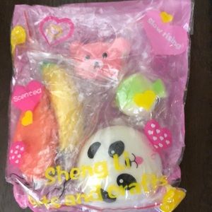 Random squishy five pack